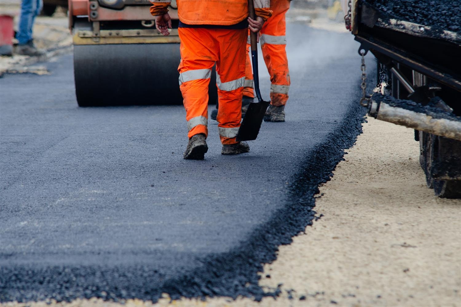 K. Çekmece Bölgesi 6. Kısım Müt. Yol Kanal İnşaatı İşi